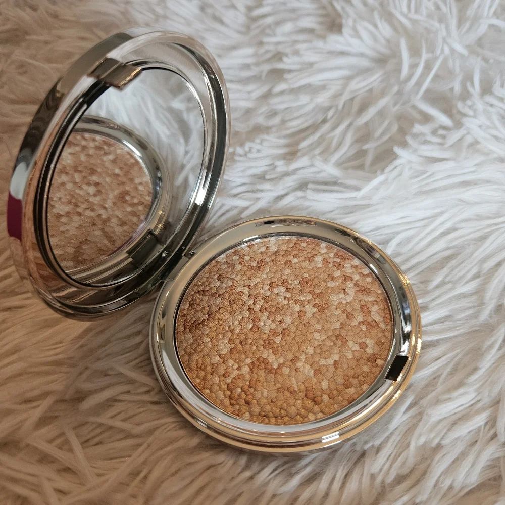 🆕 Ciate London Confetti Highlighter